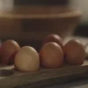 Anda Mango Wood Egg Holder - Natural