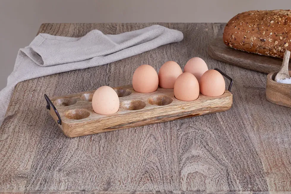Anda Mango Wood Egg Holder - Natural