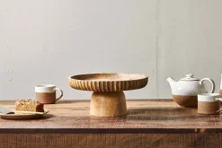 Gavivi Mango Wood Stand