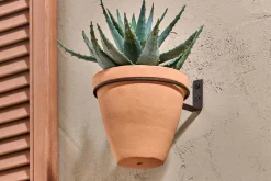 Jara Single Wall Hung Planter