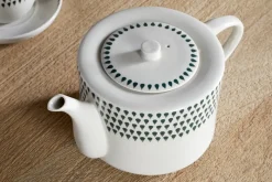 Juniper Drop 4 Person Teapot - Cream & Juniper