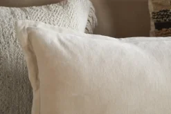 Menmai Statement Velvet Lumbar Cushion Cover - Cream