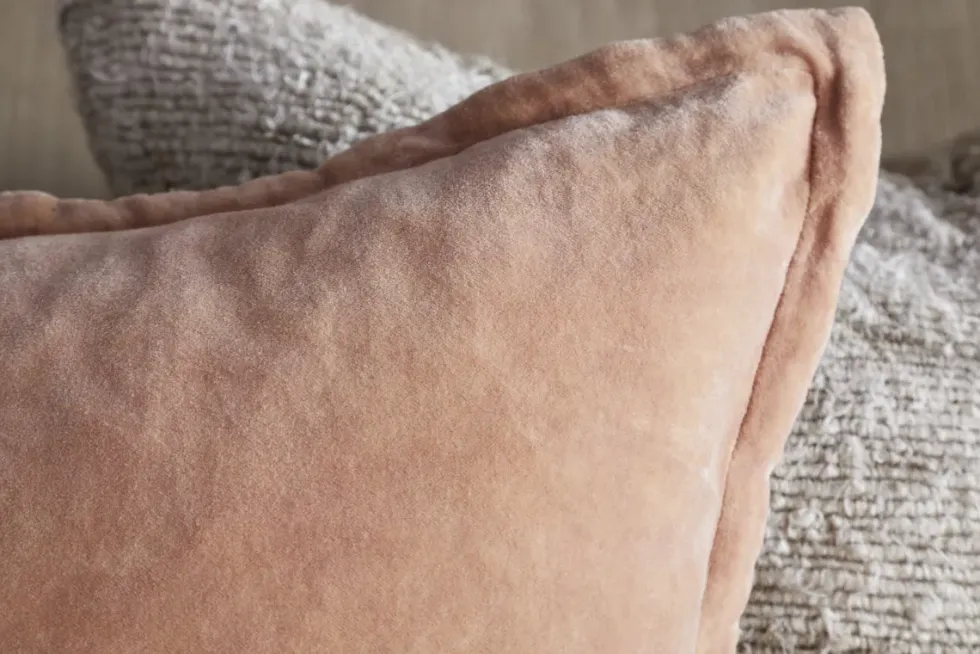 Menmai Velvet Cushion Cover - Dusty Pink