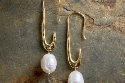 Omi White Pearl Earrings - Gold