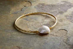 Parahu Pearl Bracelet - White