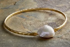Parahu Pearl Bracelet - White