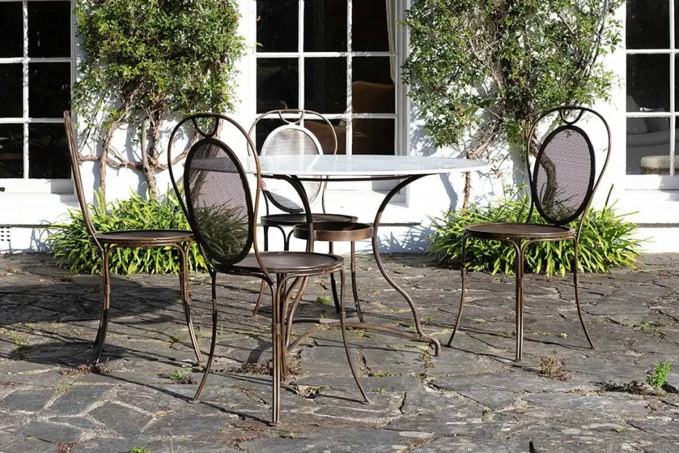 Parwaha Marble Dining Table
