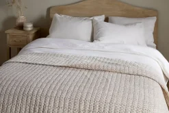 Peplu Cotton & Linen Screen Print Bed Quilt - Rust