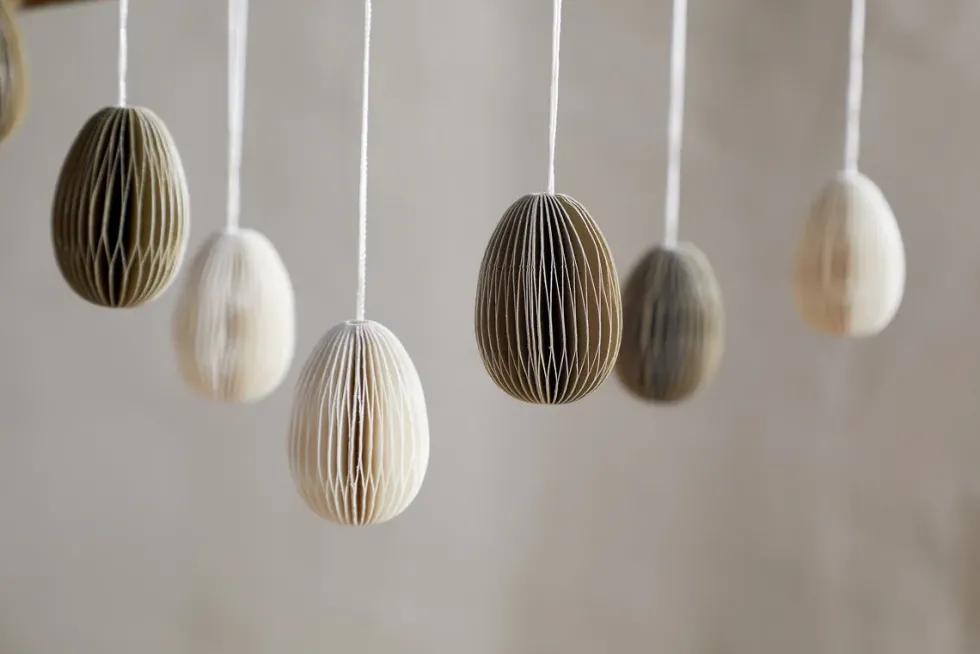 Piani Mini Hanging Paper Decoration - Natural & Moss - (Set of 12)
