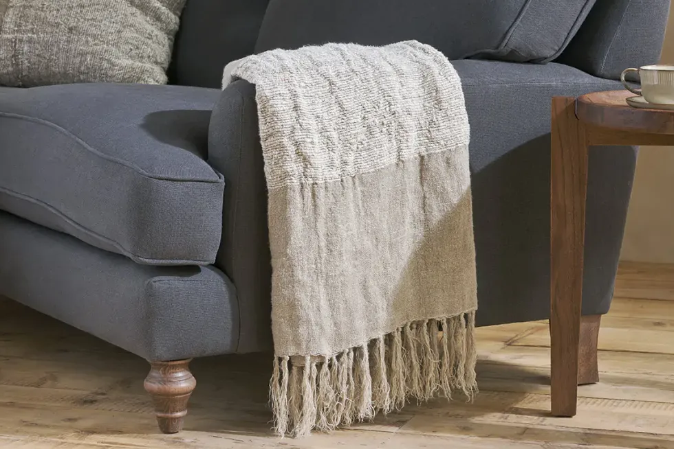 Puli Recycled Linen Throw - Natural