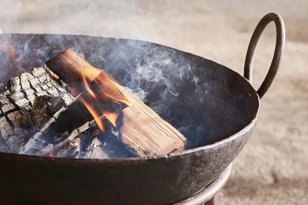 Reclaimed Iron Kadai With Grill - Small