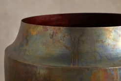 Roja Metal Planter - Oxidised Metal