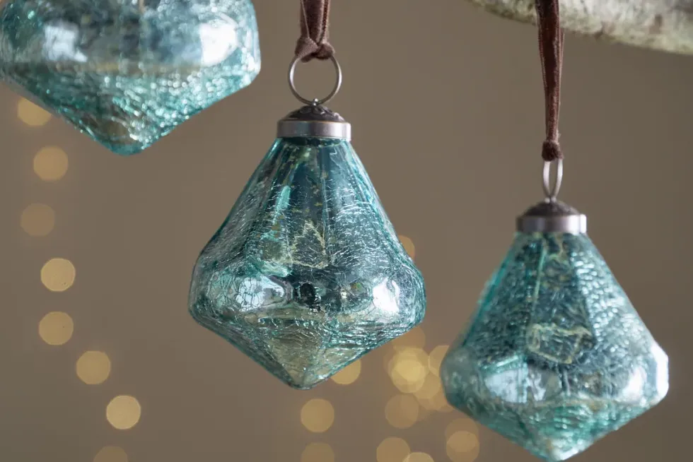 Tamti Baubles - Teal Crackle - (Set of 4)
