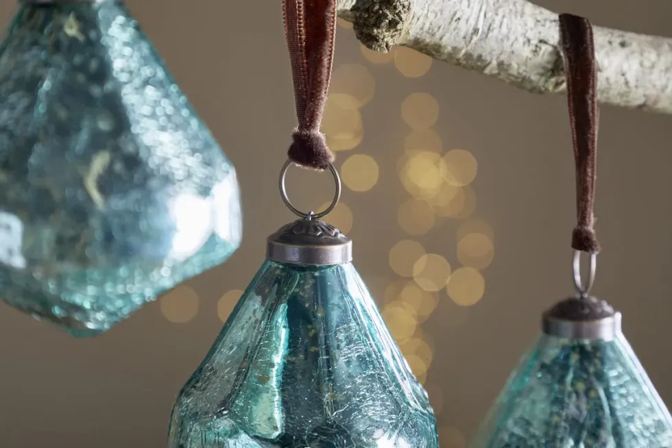 Tamti Baubles - Teal Crackle - (Set of 4)