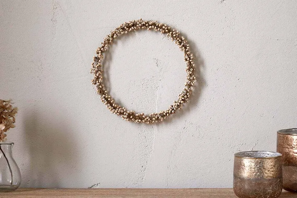 Tanu Mango Wood Beaded Wreath - Brass & Natural