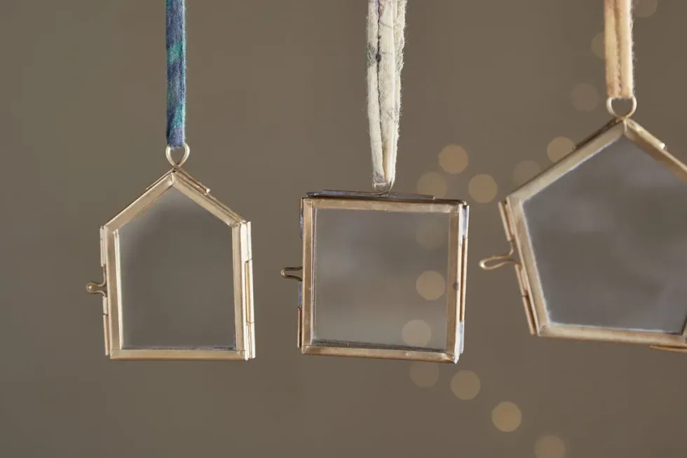 Tiny Kiko Frame Decorations - Aged Antique - (Set of 4)