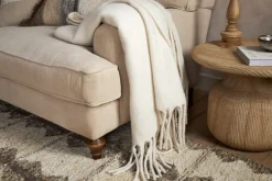 Velatu Fringed Merino Wool Throw - Natural