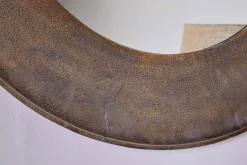 Yakira Mirror